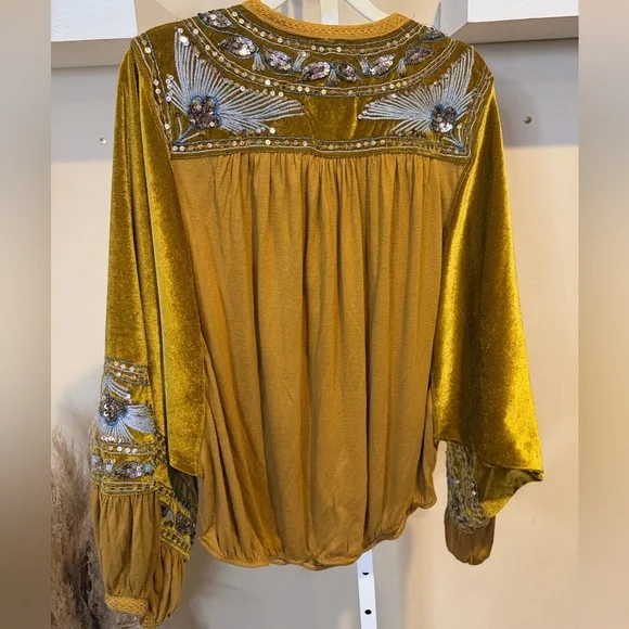 Free People Hearts Aflame Oversized Gold Velvet Embroidered Blouse - Picture 11 of 11